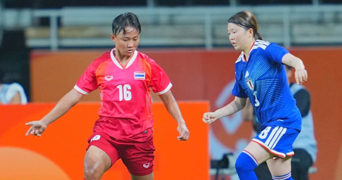 Fan bóng đá Thái Lan sốc nặng vì đội nhà thua... 8 bàn không gỡ ngay trận ra quân Asiad