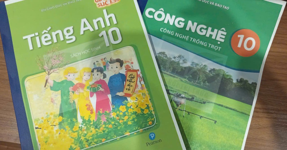 Huế 'chạy' sách giáo khoa cho 21% học sinh còn thiếu sau khai giảng