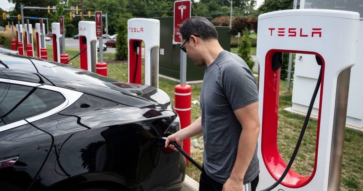 Tesla lập công ty tại Việt Nam, xe điện sẽ sạc ở đâu?