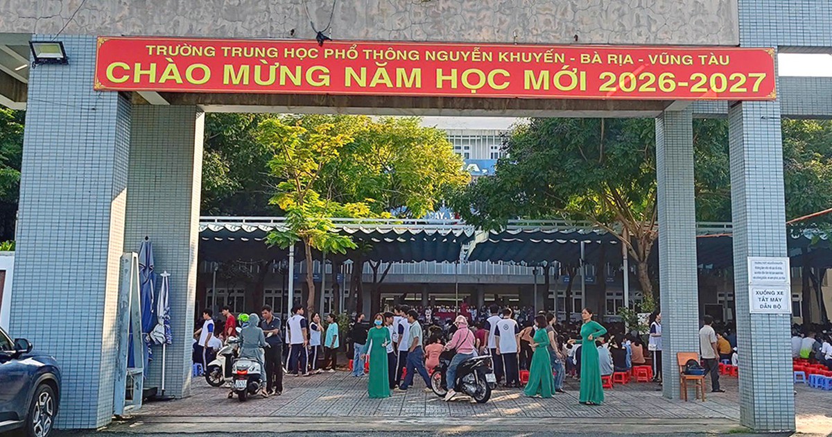 Hiệu trưởng Trường THPT Nguyễn Khuyến: Đóng cổng với phụ huynh đến trễ là sự cố đáng tiếc