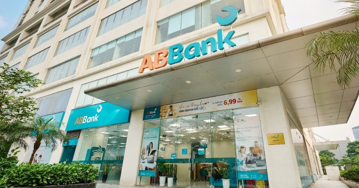 18 cổ đông đang nắm hơn 56% vốn ABBank