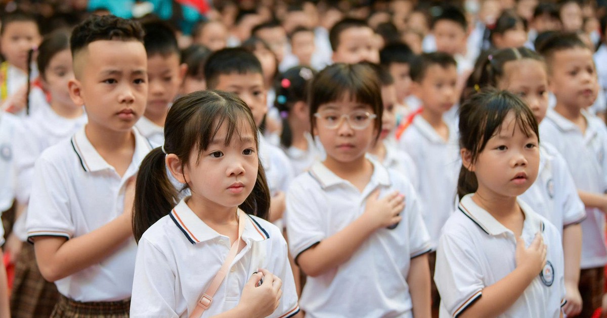 Trường công lập Hà Nội được phép thu những khoản tiền nào?