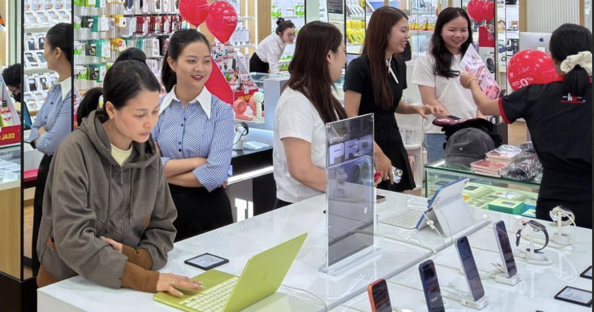 Nhà bán lẻ tất bật trước giờ G mở bán iPhone 18 tại Việt Nam