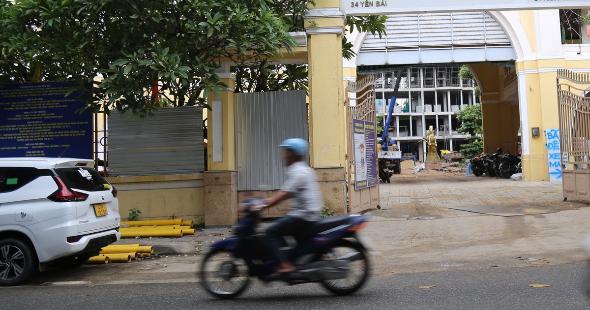 Nhà thầu chây ì, học sinh trường ở trung tâm Đà Nẵng tiếp tục cảnh học tạm