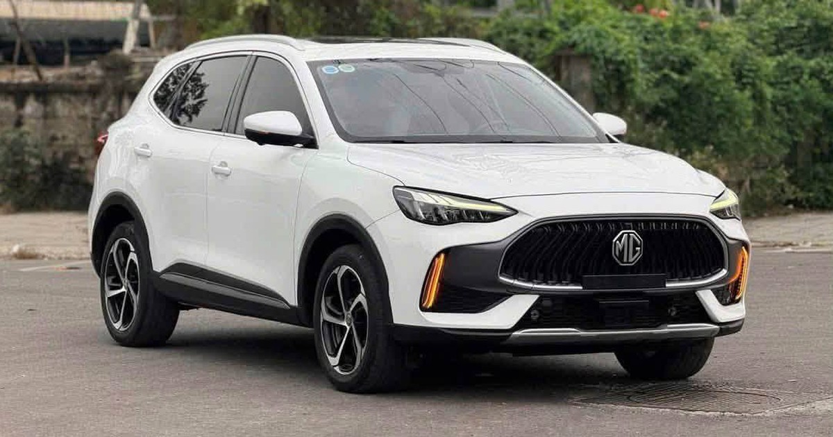Tin tức giá xe: MG HS giảm giá tới hơn 200 triệu tại đại lý, SUV C giá thực tế ngang SUV A