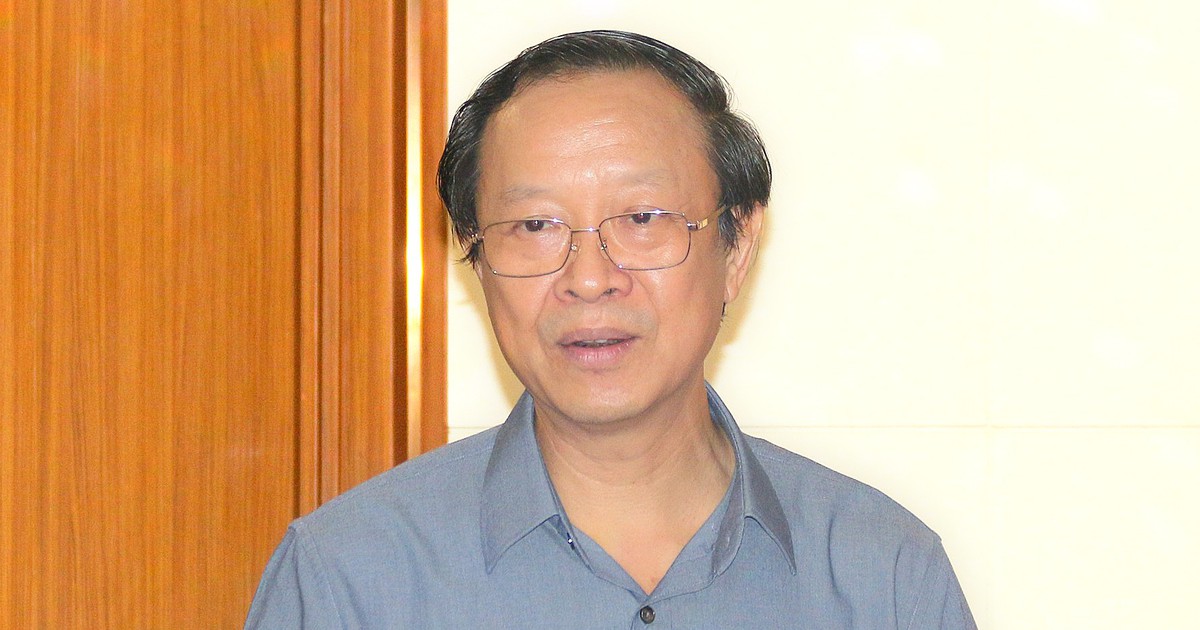 Thứ trưởng Bộ GD&ĐT đề nghị Khánh Hòa cắt giảm các cuộc họp, cuộc thi không cần thiết