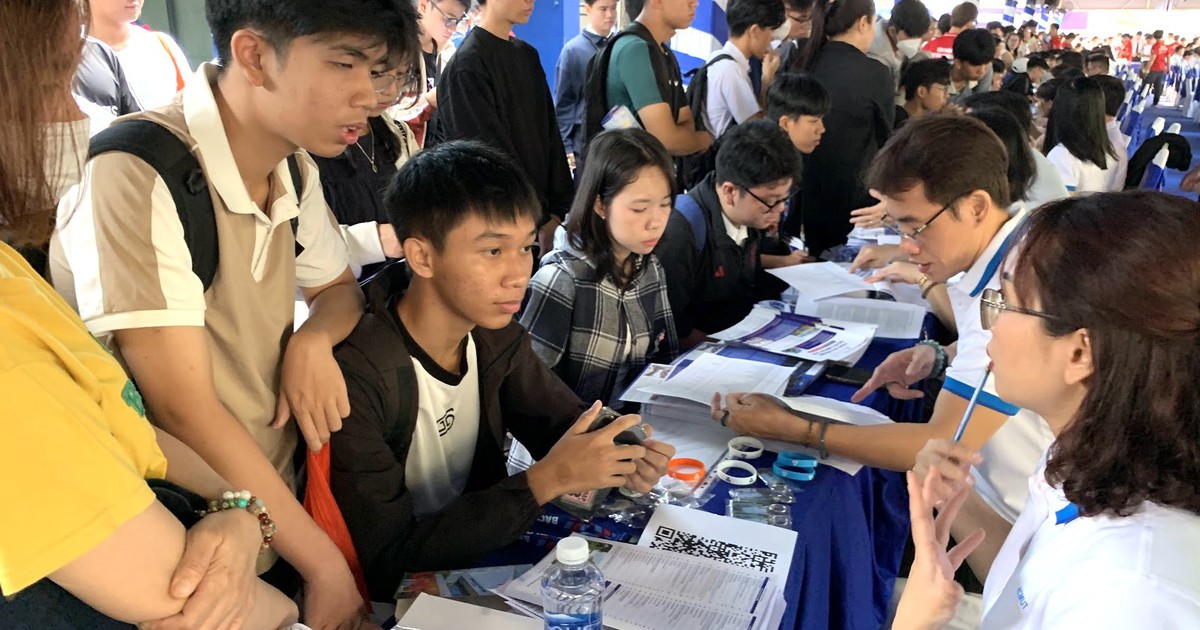 Bỏ điểm cộng học sinh giỏi, IELTS trong xét tuyển đại học: Có gây 'sốc' cho thí sinh?