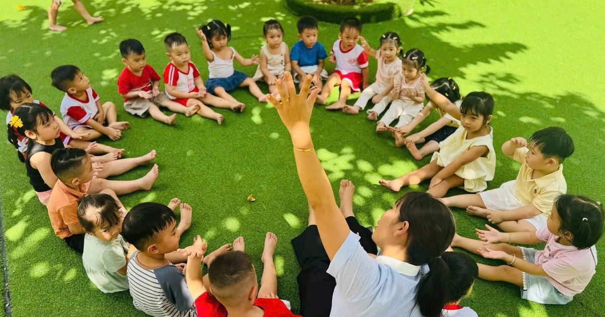 Trường mầm non đưa hơn chục môn năng khiếu: Học thì không đủ sức, bỏ thì sợ con 'ra rìa'