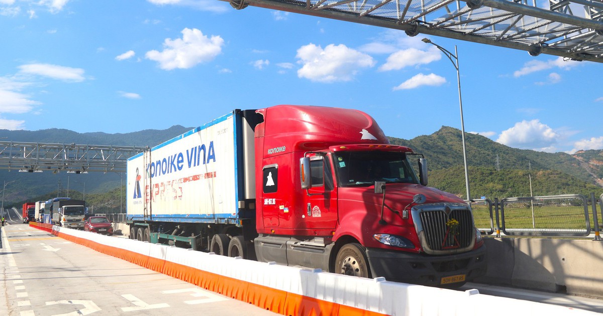 Làn sóng tài xế chọn quốc lộ thay vì cao tốc