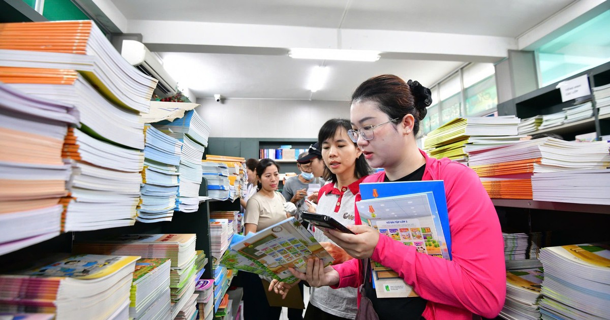 Ban Bí thư lập đoàn giám sát về giáo dục phổ thông, sách giáo khoa