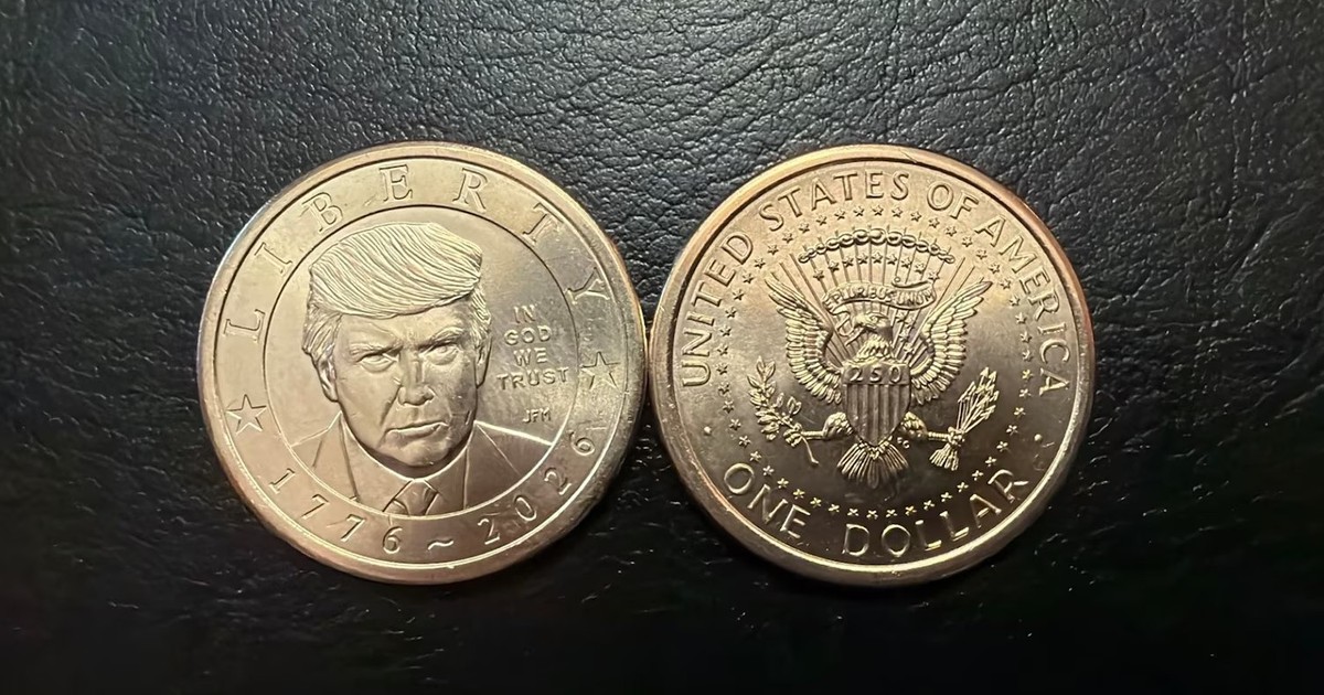 Đồng xu có hình ông Trump lưu hành tại Mỹ, mua cuộn 25 đồng giá đến 61 USD