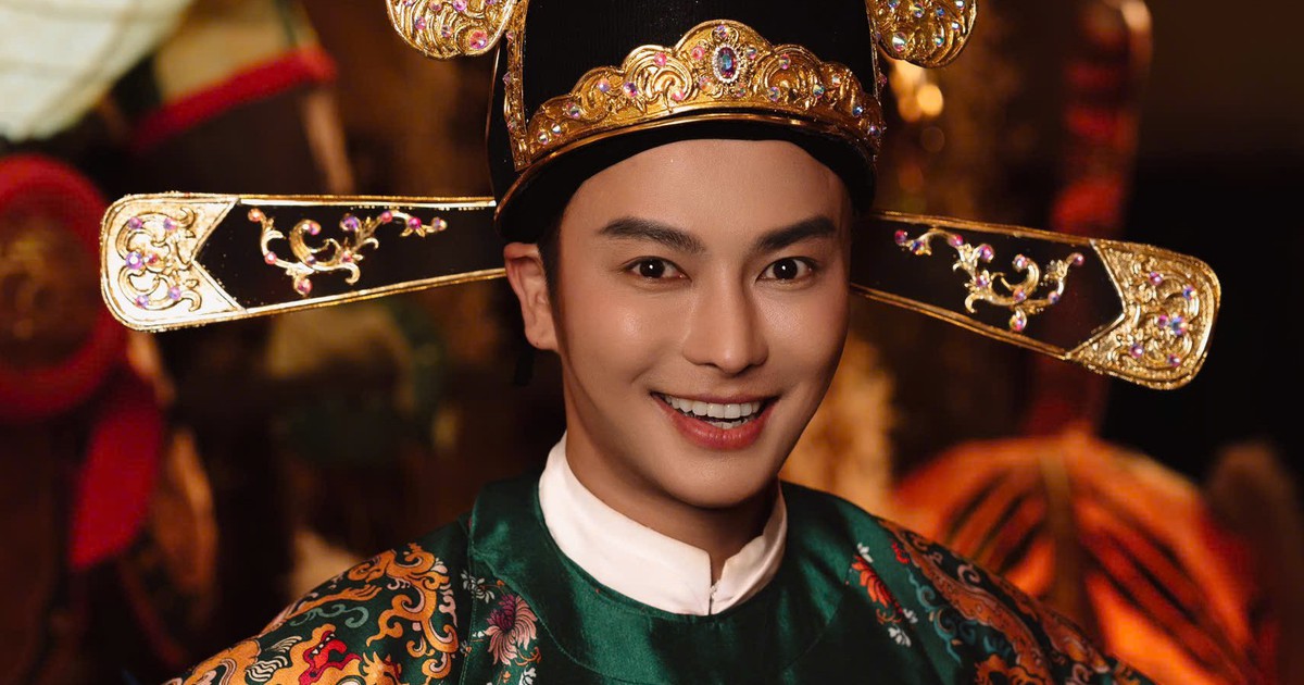 Võ Minh Lâm đến Đình Sơn Trà làm MV mừng Trung thu