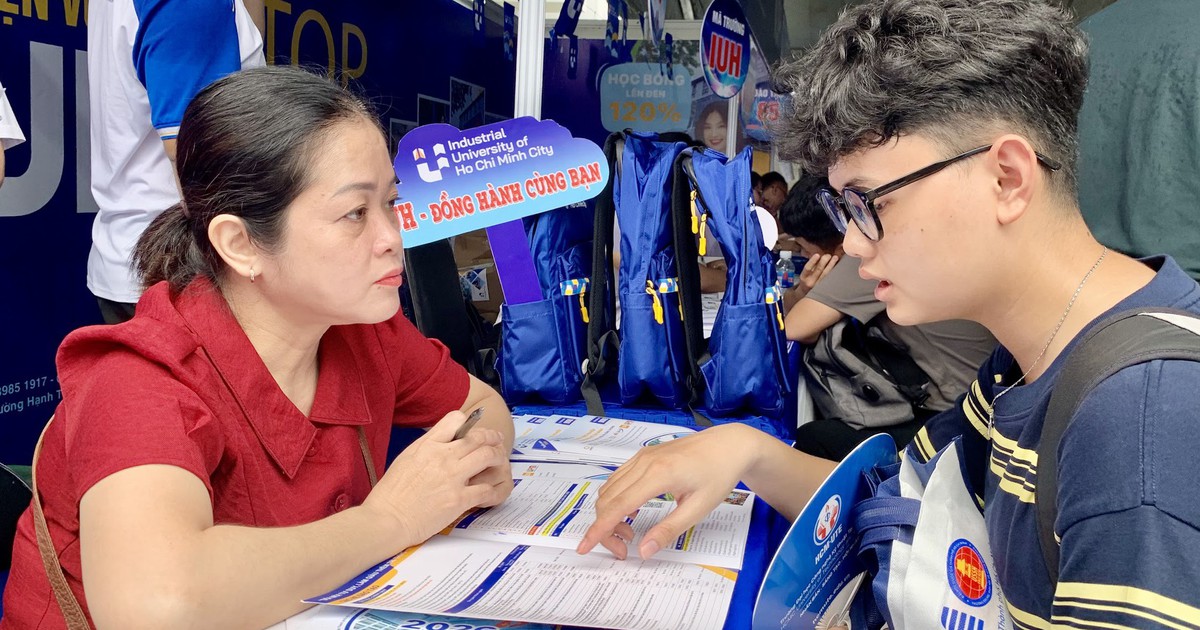 Bỏ điểm cộng IELTS: Công bằng hay mất động lực học ngoại ngữ?