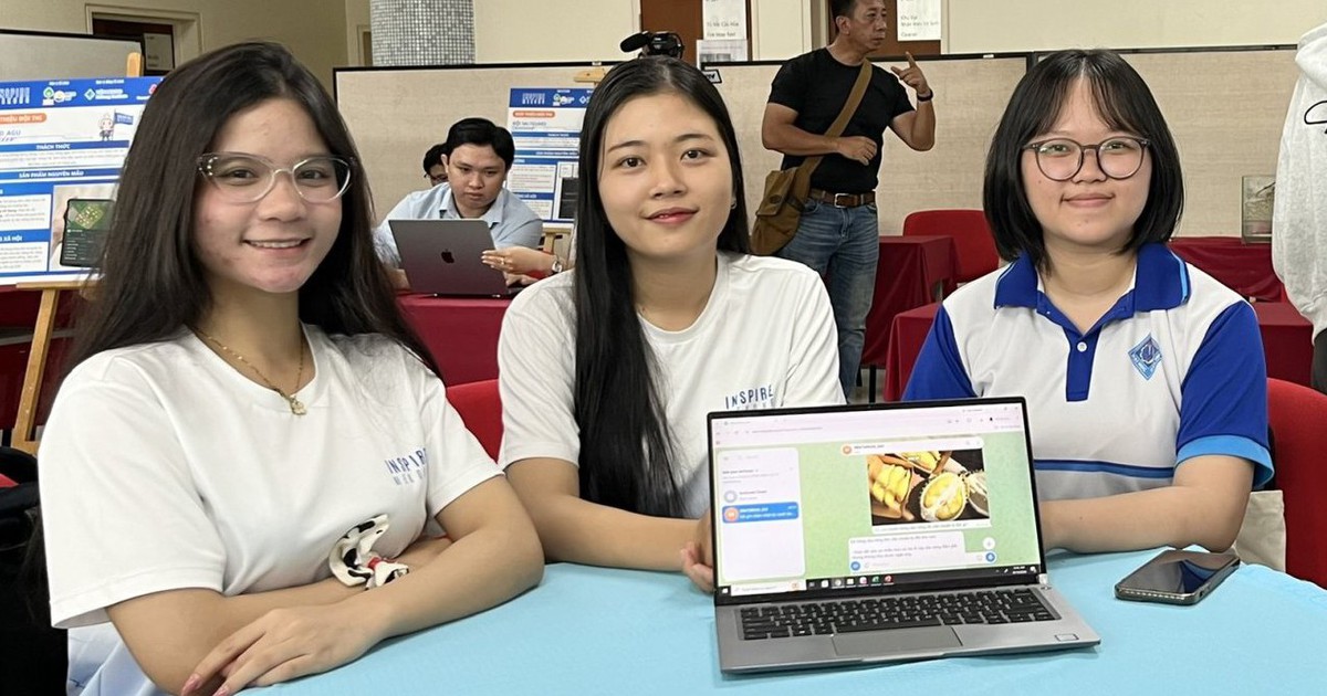 Sinh viên sư phạm làm chatbot AI hỗ trợ nông dân trồng sầu riêng