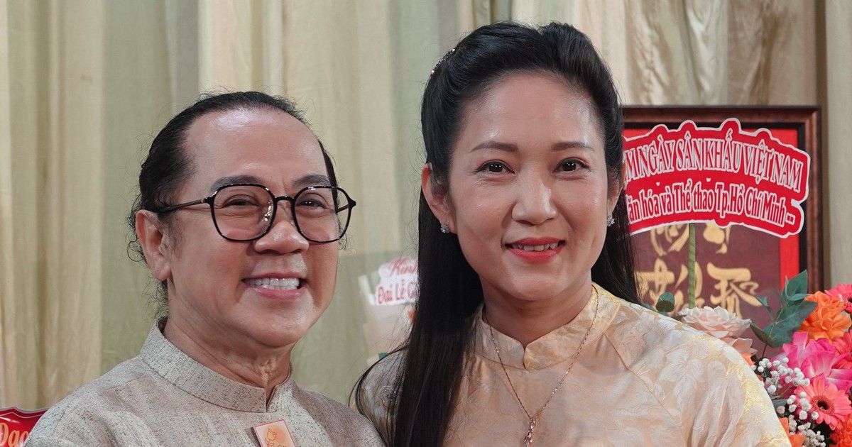 Kịch đoàn Thành Lộc rộn ràng tổ chức giỗ tổ sân khấu đầu tiên tại Nhà hát Bến Thành