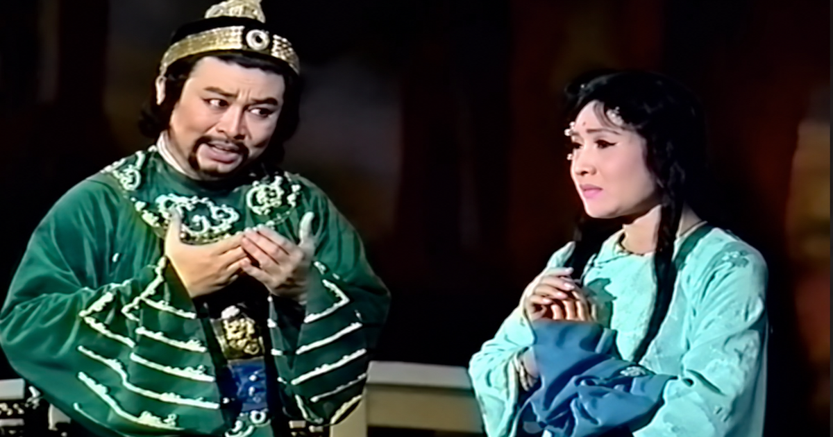 Quế Trân khóc khi xem ba Thanh Tòng diễn cùng nghệ sĩ Lệ Thủy trong Áo cưới trước cổng chùa