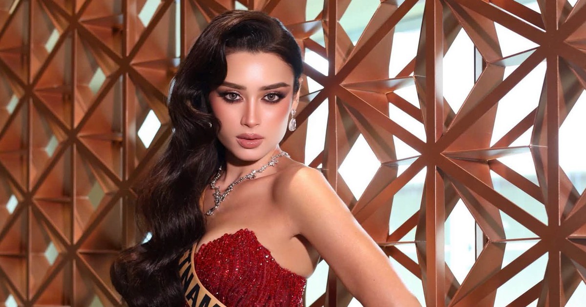 ‘Vinh quy bái tổ’ gần 20kg theo Emoura Phạm đến Miss Grand International