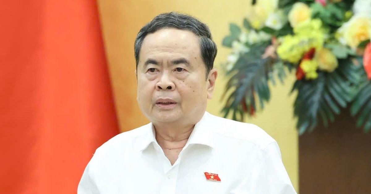 Chủ tịch Quốc hội: Không đẩy khó khăn về phía người dân, doanh nghiệp