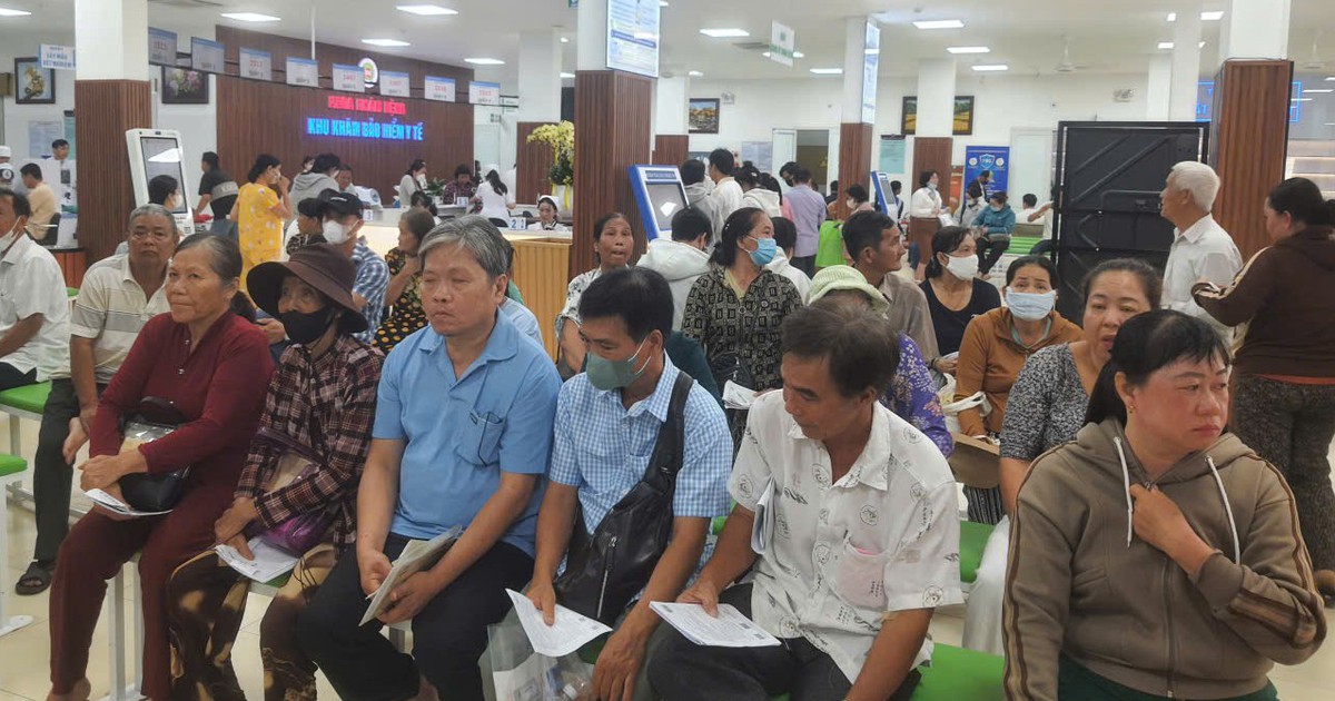 Hàng ngàn người đến bệnh viện Cần Thơ khám bệnh sau kỳ nghỉ lễ