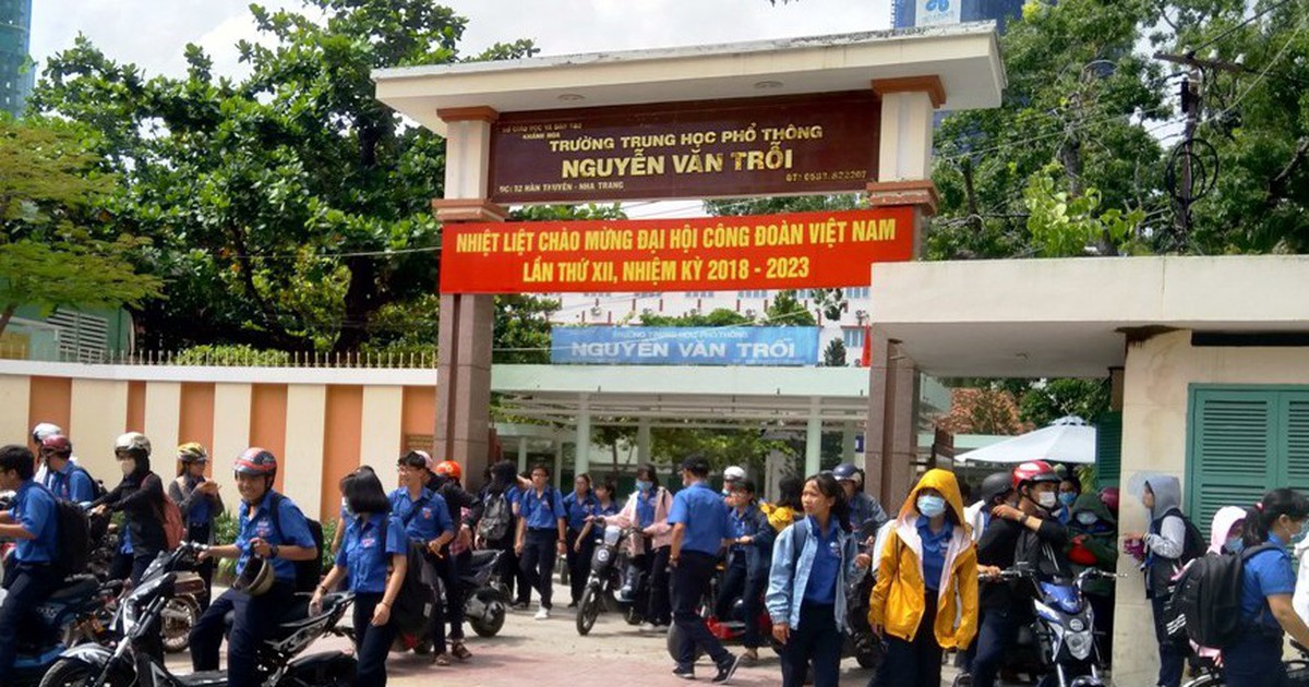 Khanh Hoa keeps the names of six high schools after the reorganization