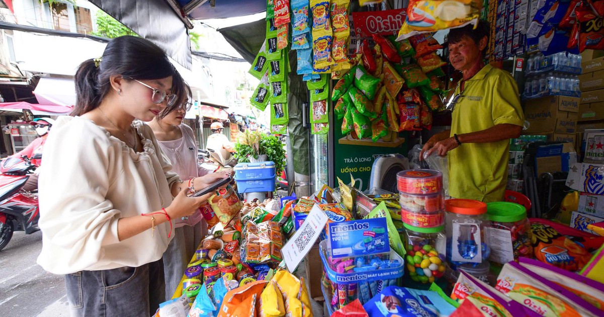 Bán gói snack vài ngàn đồng phải xuất hóa đơn: Minh bạch nhưng đừng máy móc
