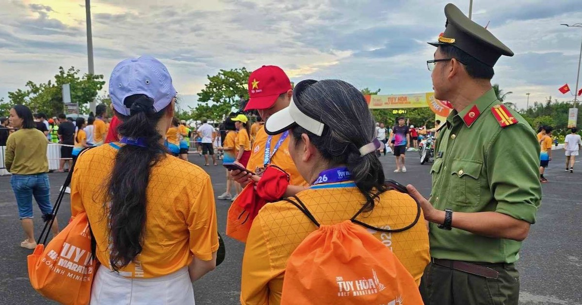 Công an kêu gọi cung cấp thông tin vụ kẻ gian rạch túi lấy trộm tài sản tại giải chạy ở Đắk Lắk