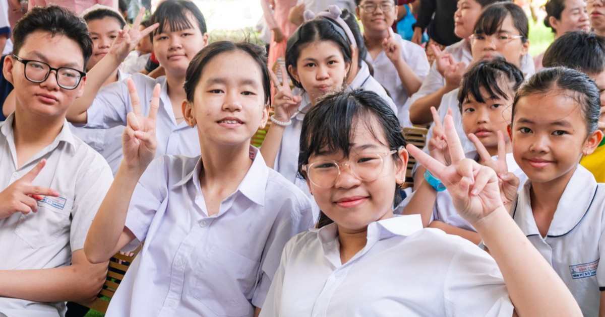 Vingroup Foundation gives 300 scholarships to disabled students