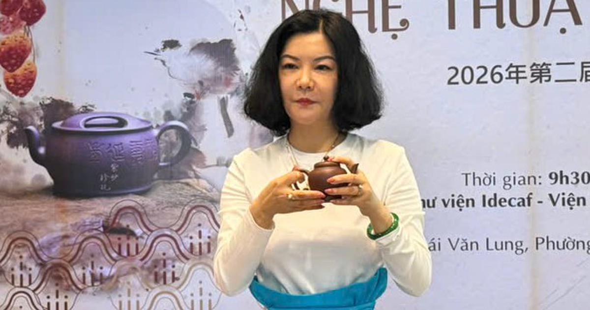 Nhà thơ Dương Thanh Từ giao lưu thơ ca và nghệ thuật tử sa tại TP.HCM