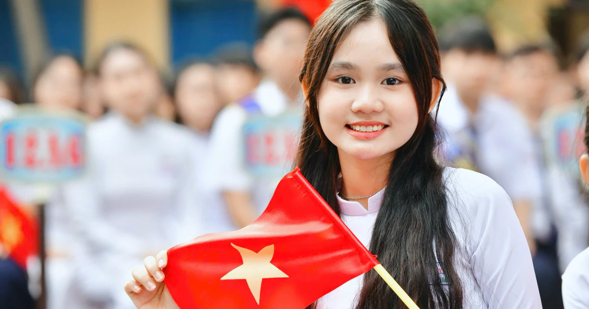 Millions of students across Vietnam begin the new school year