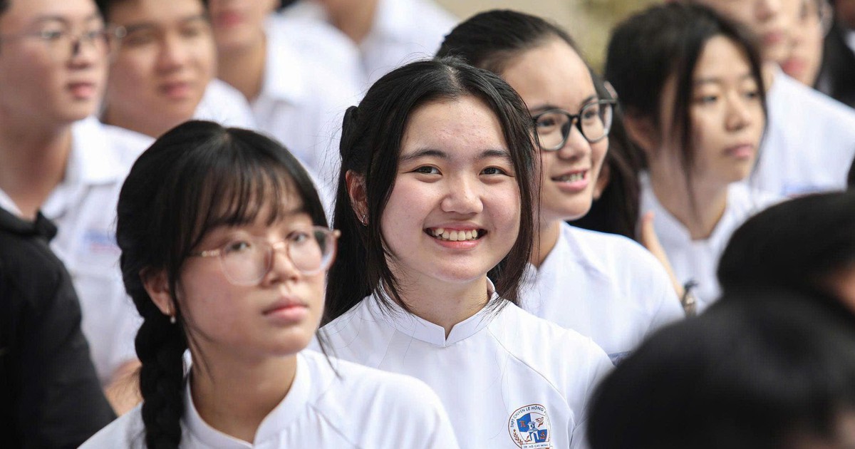 Lễ khai giảng ở ngôi trường TP.HCM có số học sinh giỏi Quốc gia cao nhất nước