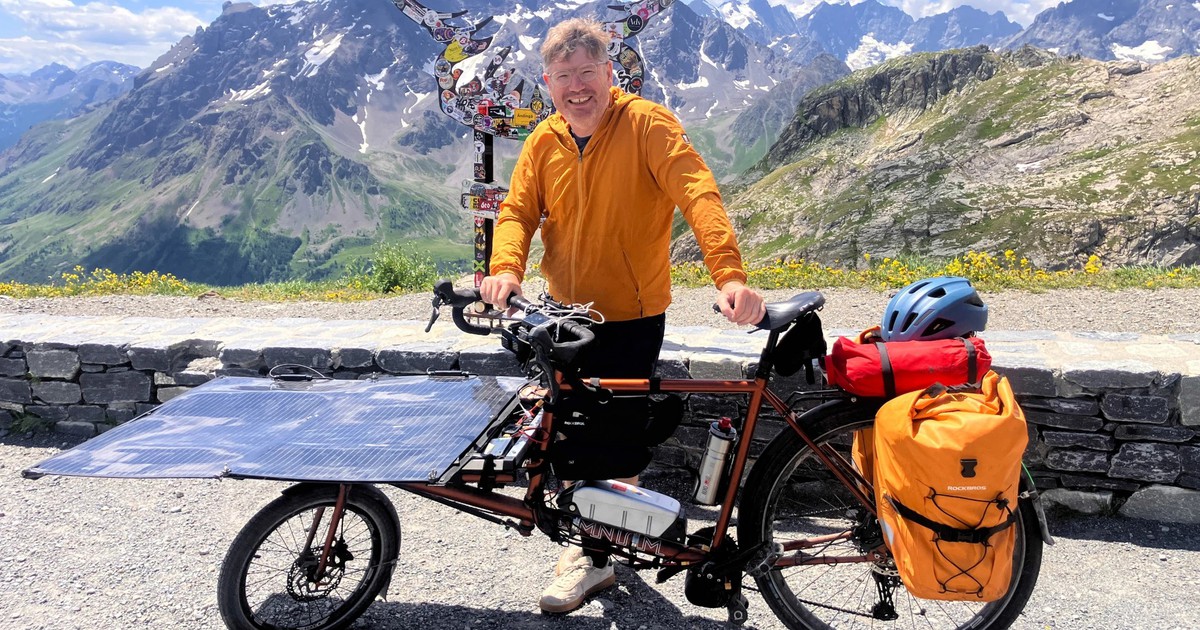 A homemade solar e-bike crossed the Alps and traveled around the world