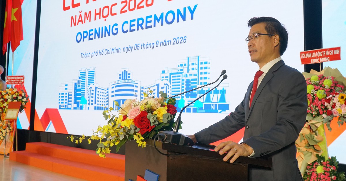 Hiệu trưởng nhắn nhủ sinh viên ngày khai trường: 'Năng lực tự học mới giúp chúng ta đi xa'