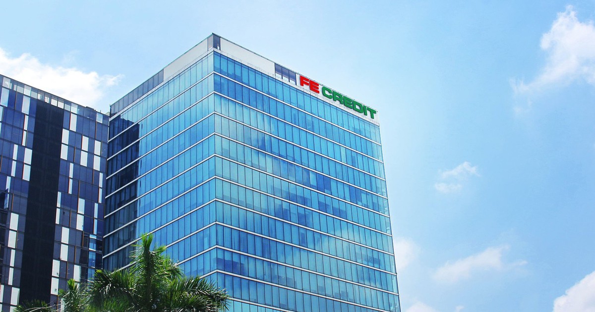 FE CREDIT hụt hơi, lộ diện đối thủ tăng tốc chóng mặt