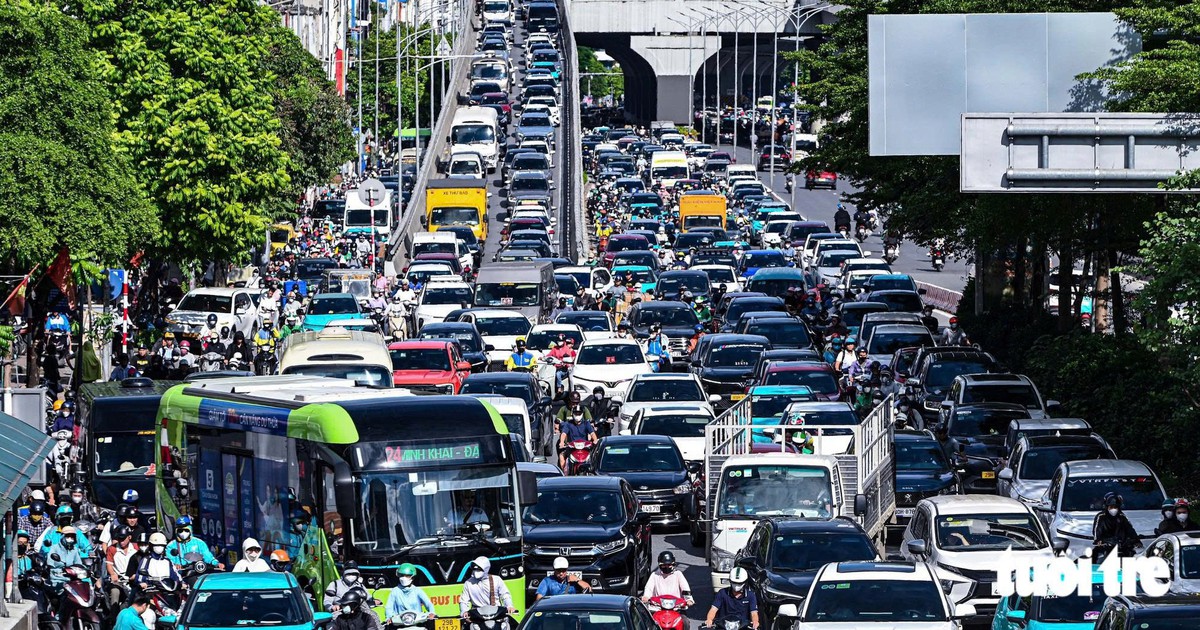 Hanoi will fund 100 PhD students to tackle major city problems