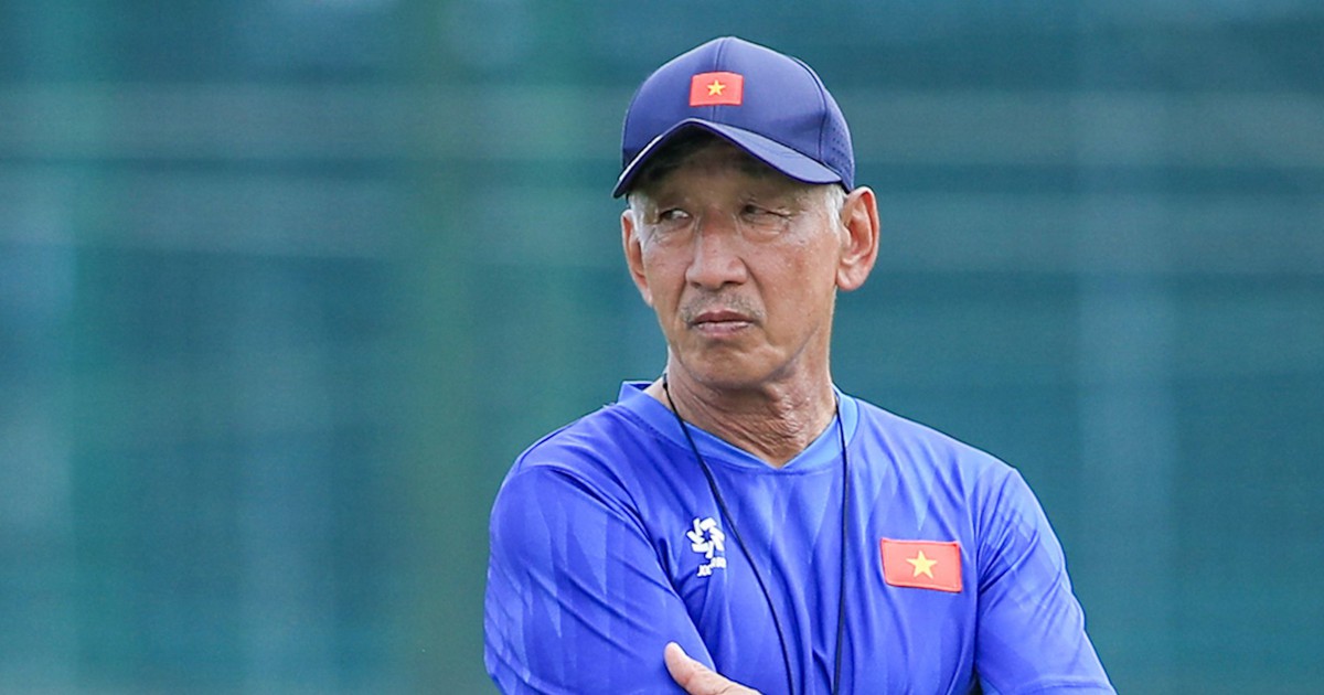 Dư luận Đông Nam Á ngỡ ngàng khi biết HLV U20 Việt Nam... '16 năm không nắm đội nào'