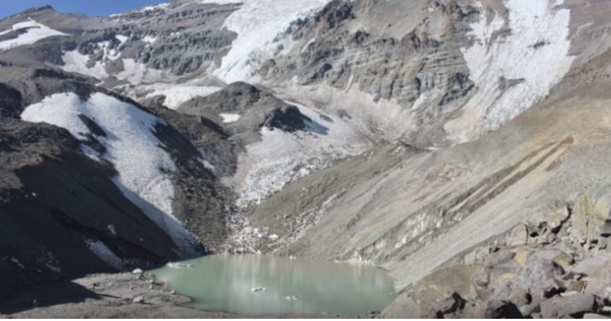 Cảnh báo thảm họa tương tự Nepal: Hồ băng thành 'quả bom nước', thị trấn Argentina chỉ có 45 phút chạy lũ