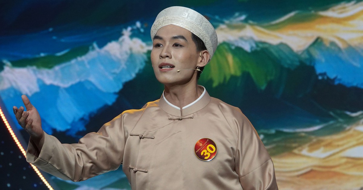 Kim Tử Long bảo Trí Khang ca mộc trong một đêm say ở miền Tây là đúng bài