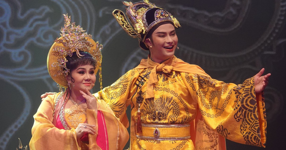 Tú Sương, Võ Minh Lâm đau đáu trong Dời đô