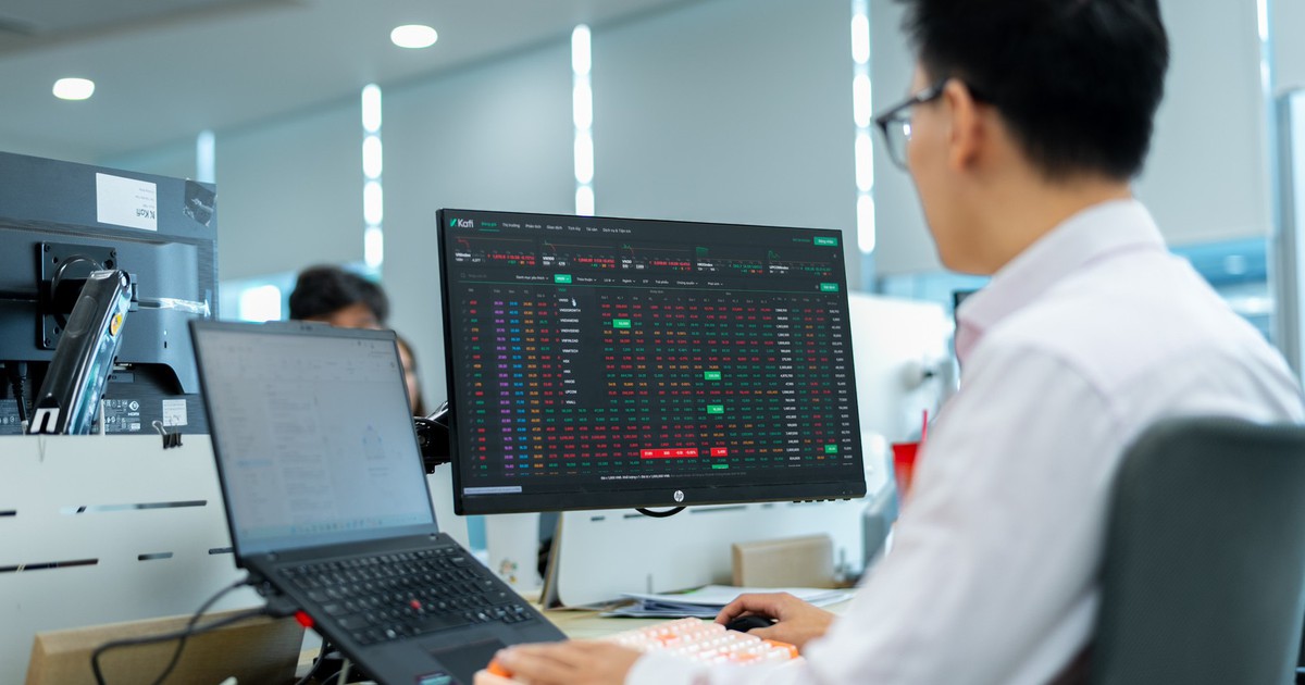 Chứng khoán tuần mới: Đếm ngược nâng hạng, VN-Index nhắm mốc 1.900 điểm