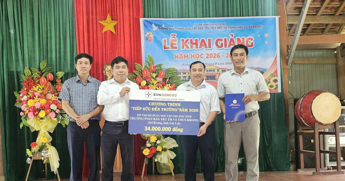 An Khê-Ka Nak Hydropower Company gave school support to ethnic minority students