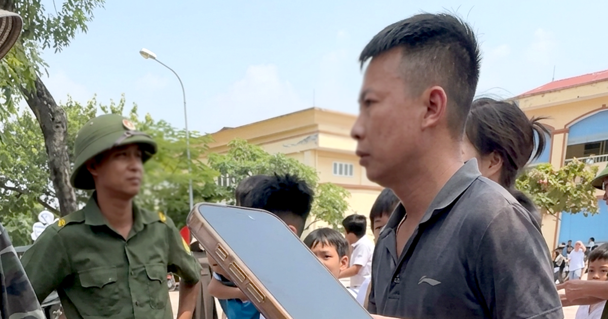 Hai ngày liền gần 13h mới có cơm bán trú, phụ huynh bức xúc, trường nói gì?