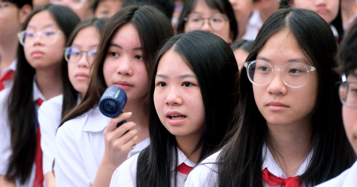 Bộ Giáo dục và Đào tạo: Giáo viên dạy thêm chéo môn không được thu tiền HS do mình đứng lớp