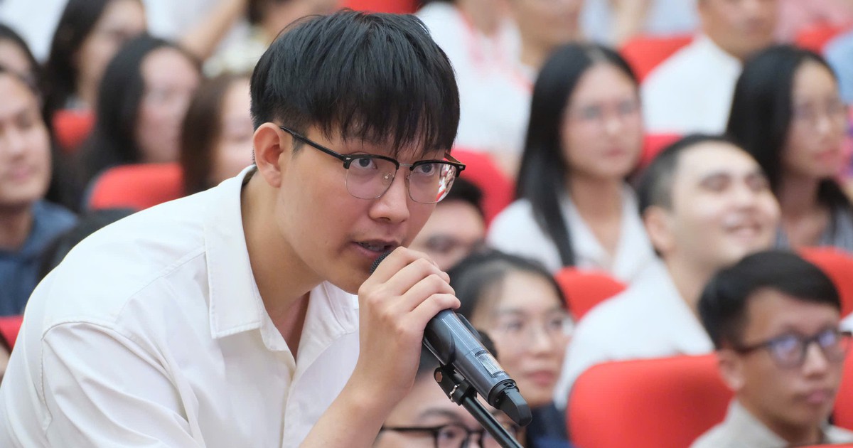 Thủ khoa bác sĩ nội trú y Hà Nội chọn sản phụ khoa khiến cả hội trường vỗ tay