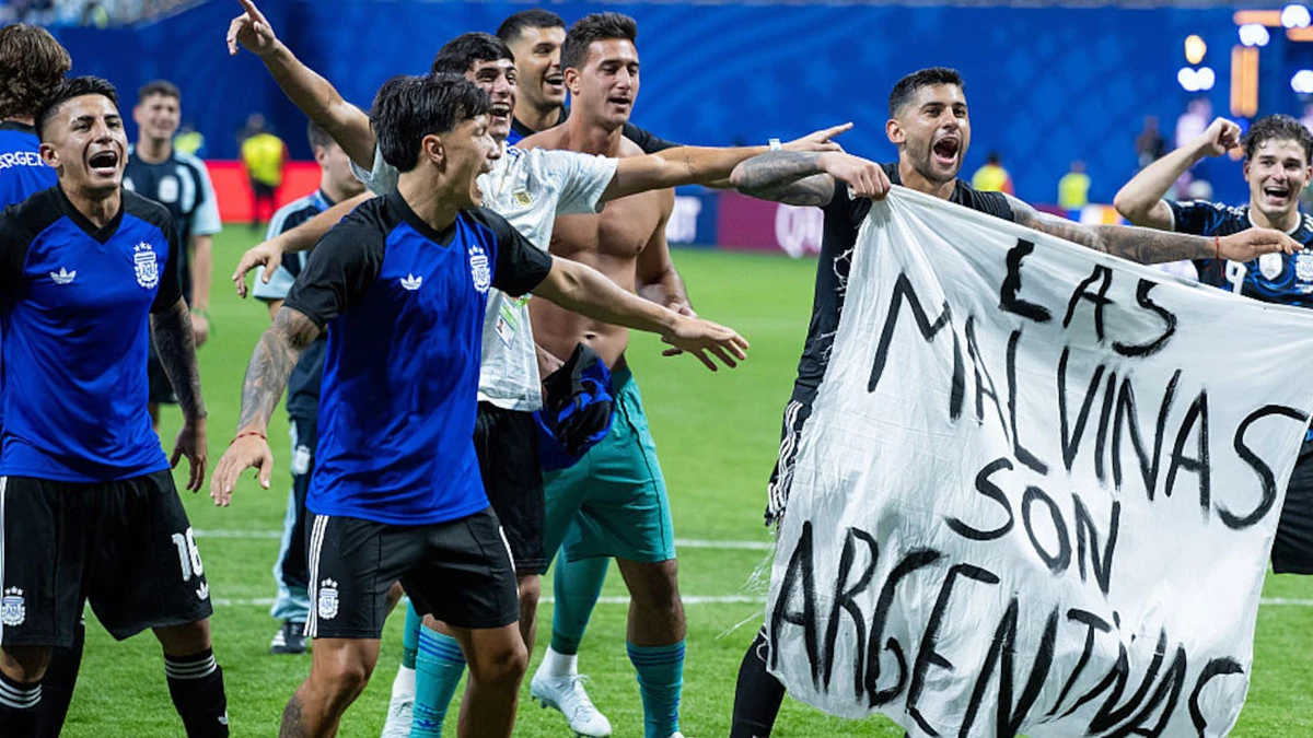 Mang thông điệp chính trị vào sân, tuyển Argentina có bị FIFA phạt? - Tuổi  Trẻ Online