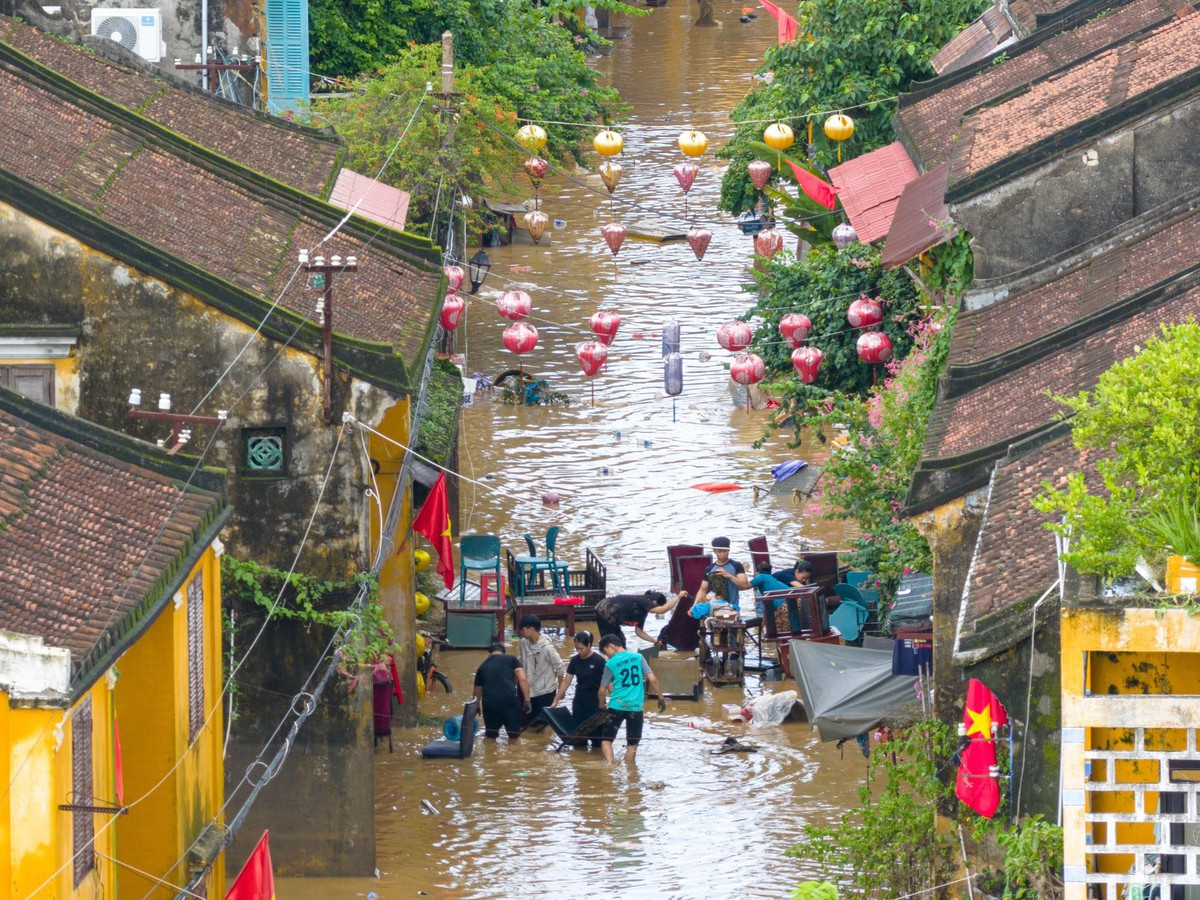 Vietnam’s Hoi An to reopen to tourists within days after historic floods