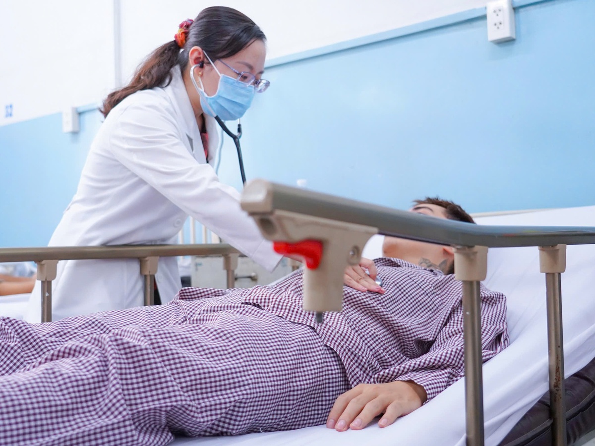 Delayed symptoms explain new cases in Ho Chi Minh City ‘banh mi’ poisoning outbreak: doctor