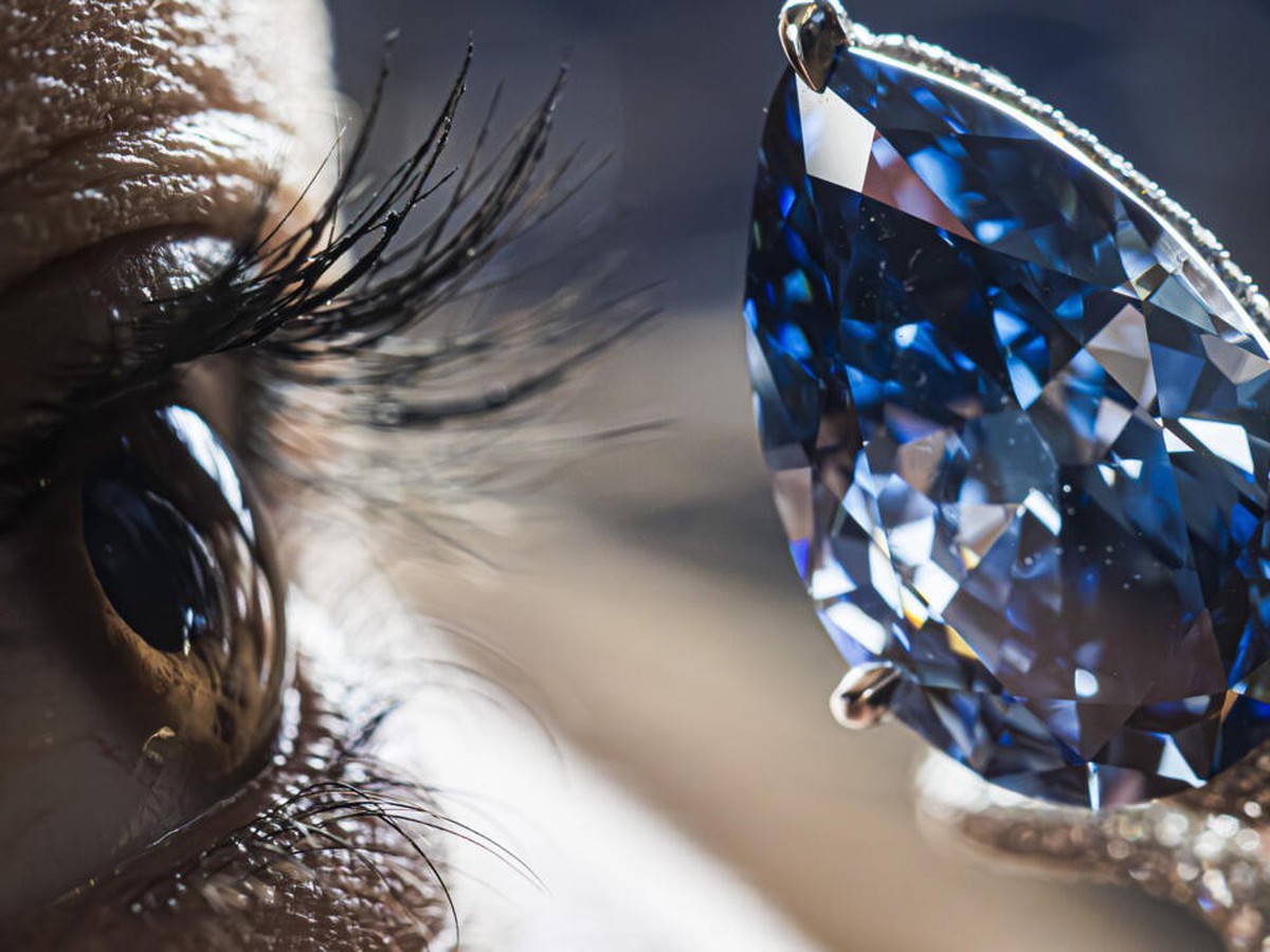Mellon Blue diamond sells for $25.6 million