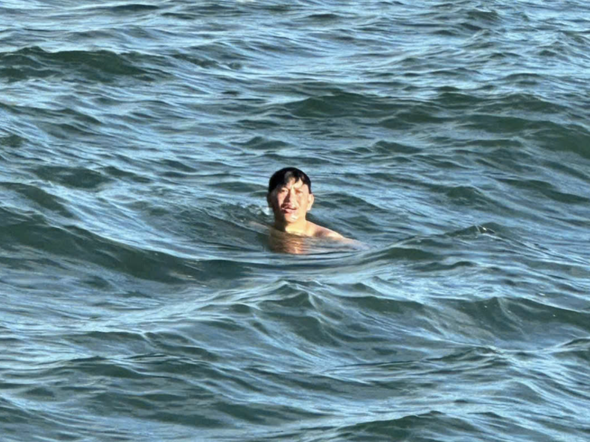 In Vietnam, 3 men miraculously survive after drifting 100km at sea during storm Kalmaegi