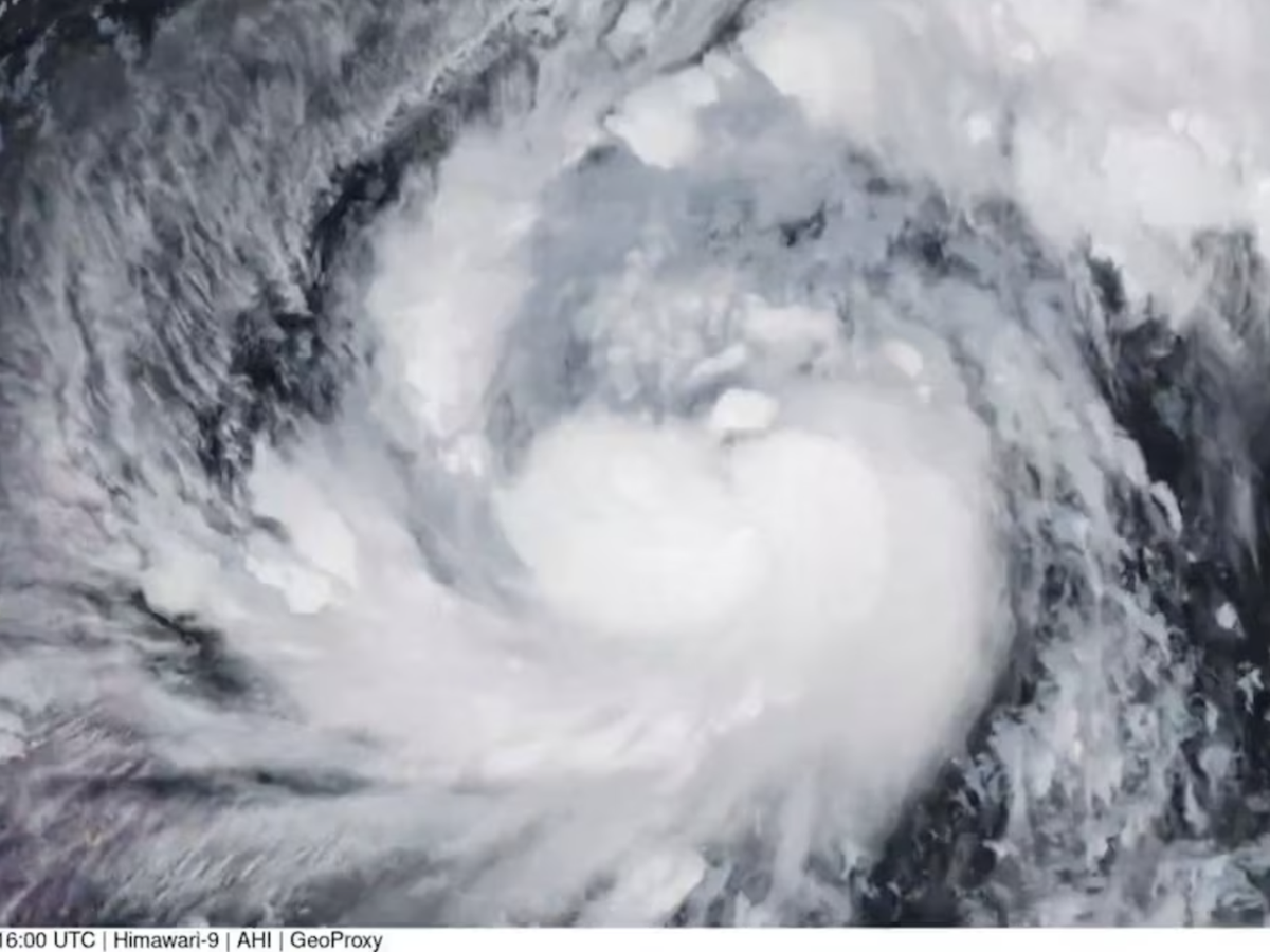 Philippines evacuates 100,000 people as Fung-wong intensifies into super typhoon