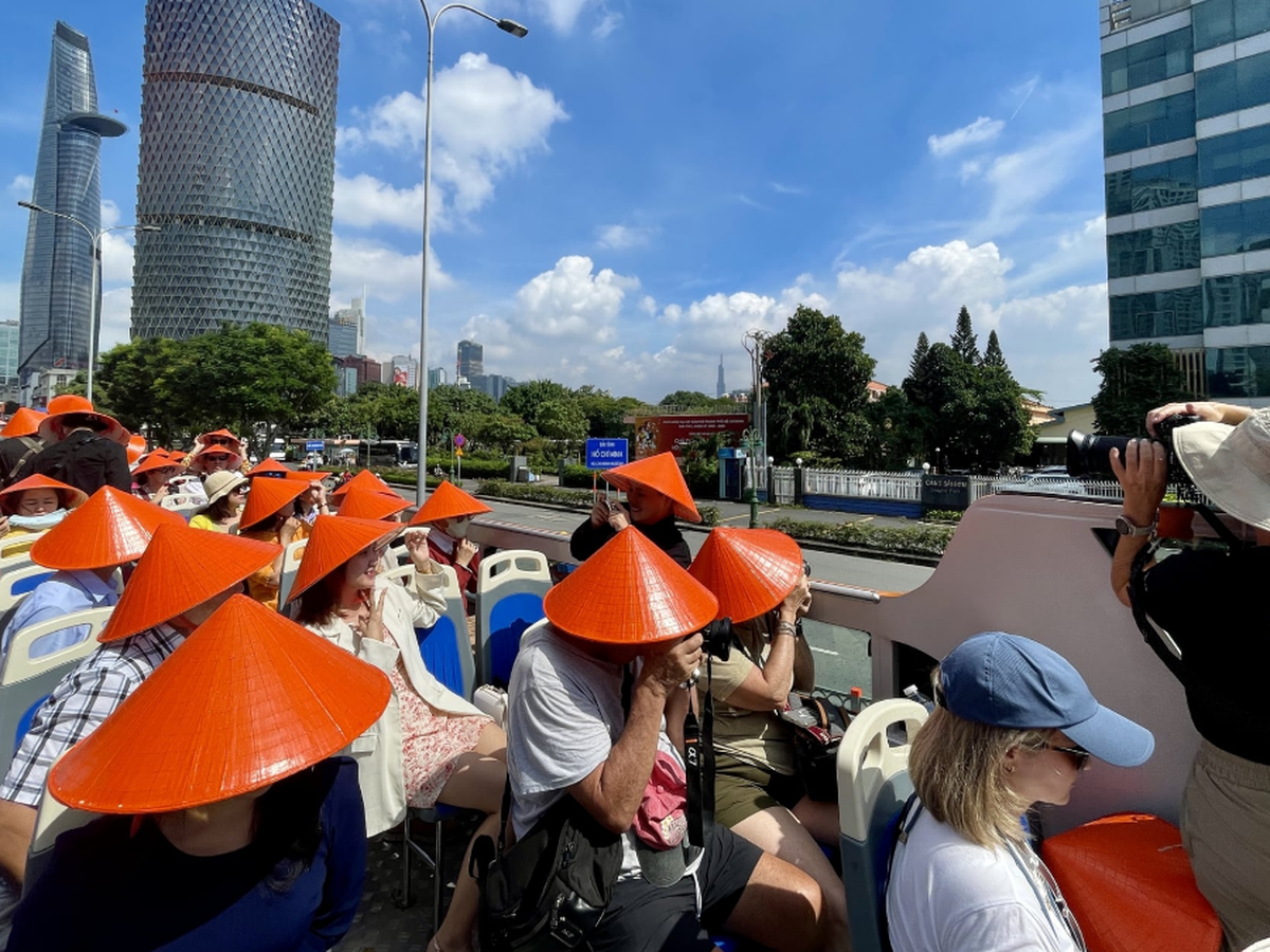 ‘Don’t come to Vietnam—you’ll never want to leave,’ Spanish digital nomad quips